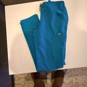 Figs Yola pacific Blue XXSP